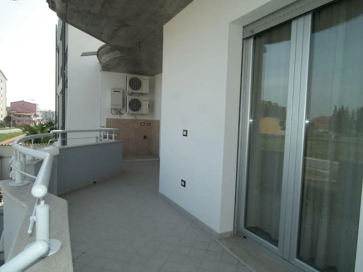 fausthome Assemini 0*,