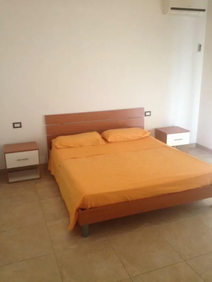 fausthome Assemini 0*,  Italien